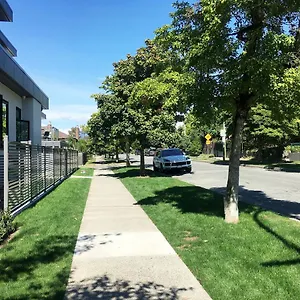 Holiday home Cozy 3bdr Near Queen Elizabeth Park, Vancouver