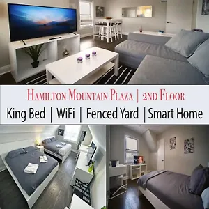 Chic Retreat - Comfy Beds - Garden - Pool Hamilton