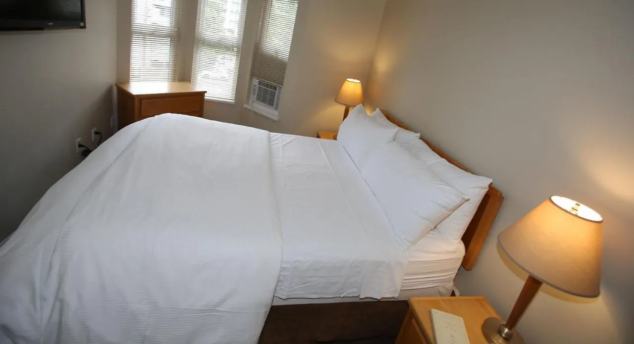 Times Square Suites Hotel Vancouver Aparthotel