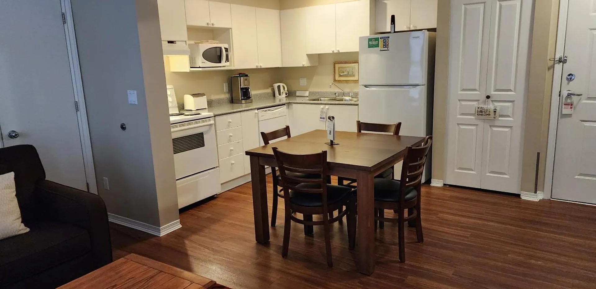 Times Square Suites Hotel Vancouver 3*,  Canada