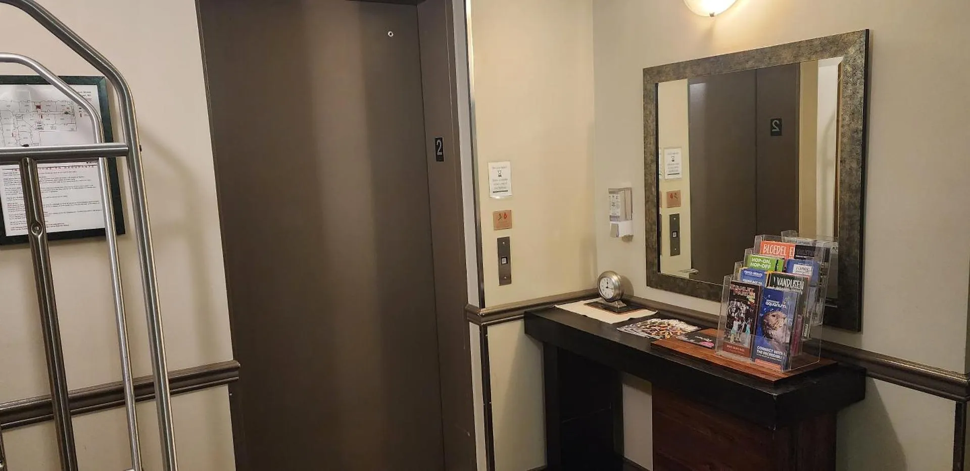 Times Square Suites Hotel Vancouver