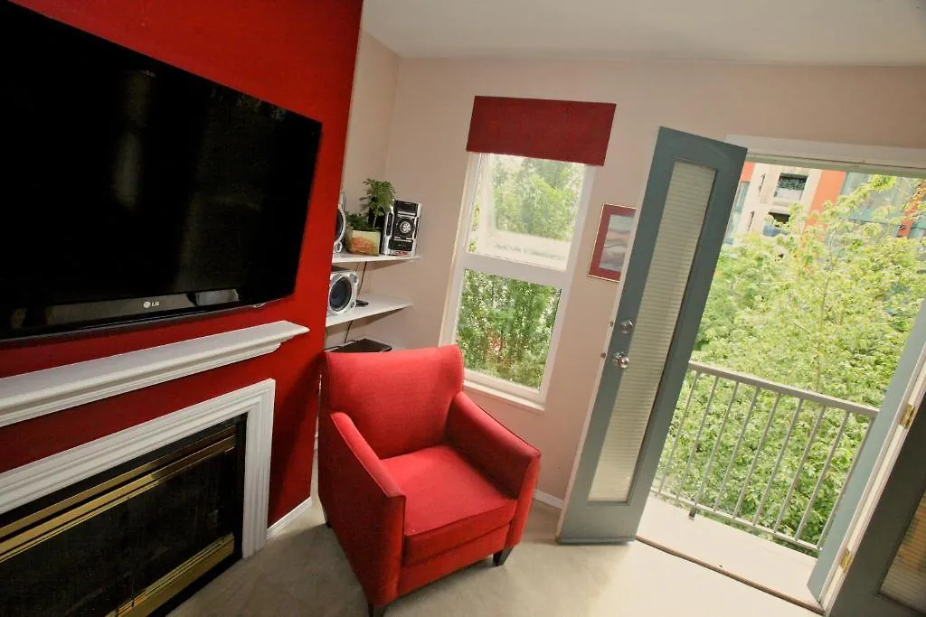 Times Square Suites Hotel Vancouver Aparthotel